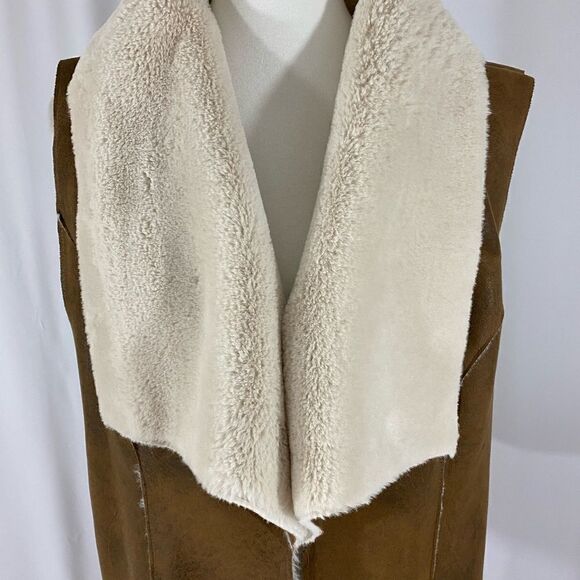 NWOT Bagatelle Open Front Vest - Picture 3 of 9